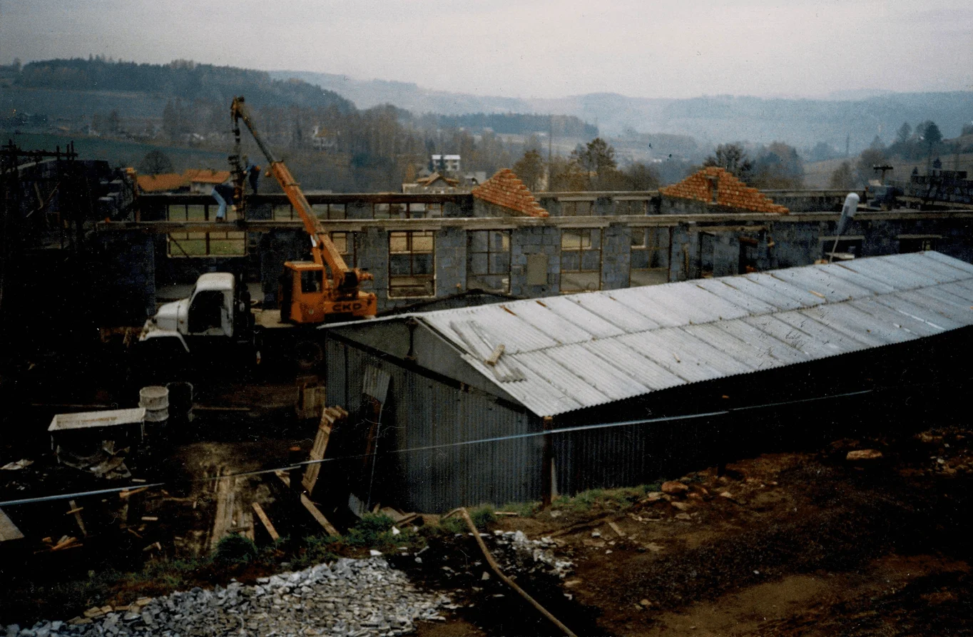 Historie AG&Aacute;T &ndash; 1994, fotografie 1